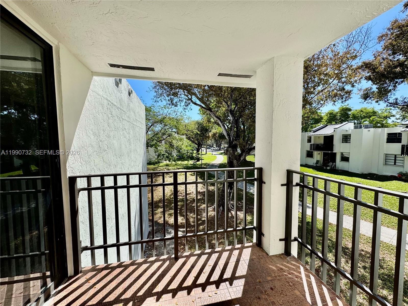 Real estate property located at 3610 114th Ave #4-202, Miami-dade, Westbird Village Condo, Miami, FL