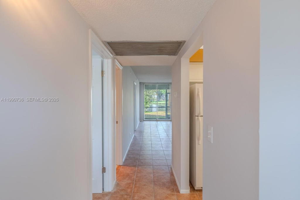 Real estate property located at 9325 Lagoon Pl #105, Broward, Poinciana 9 Pine Island R, Davie, FL