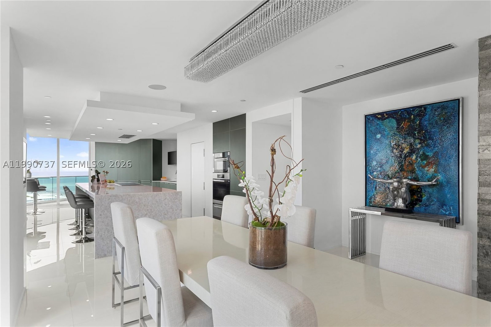 Real estate property located at 300 Pointe Dr #3405, Miami-dade, Portofino Tower Condo, Miami Beach, FL