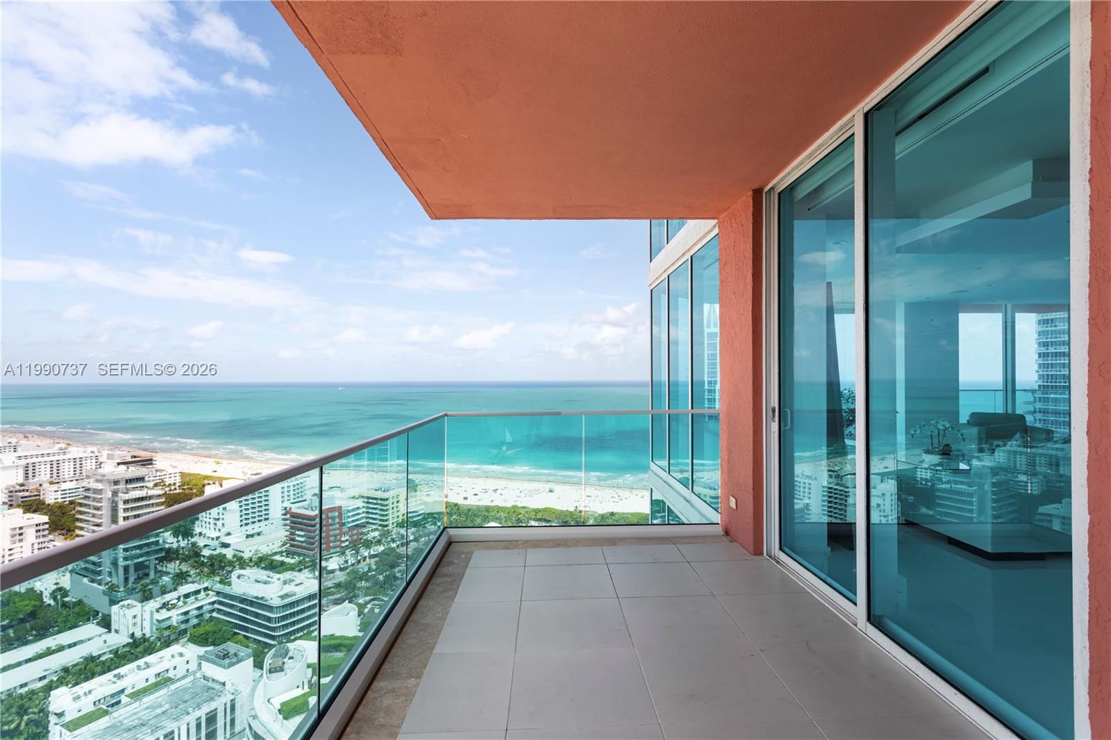 Real estate property located at 300 Pointe Dr #3405, Miami-dade, Portofino Tower Condo, Miami Beach, FL