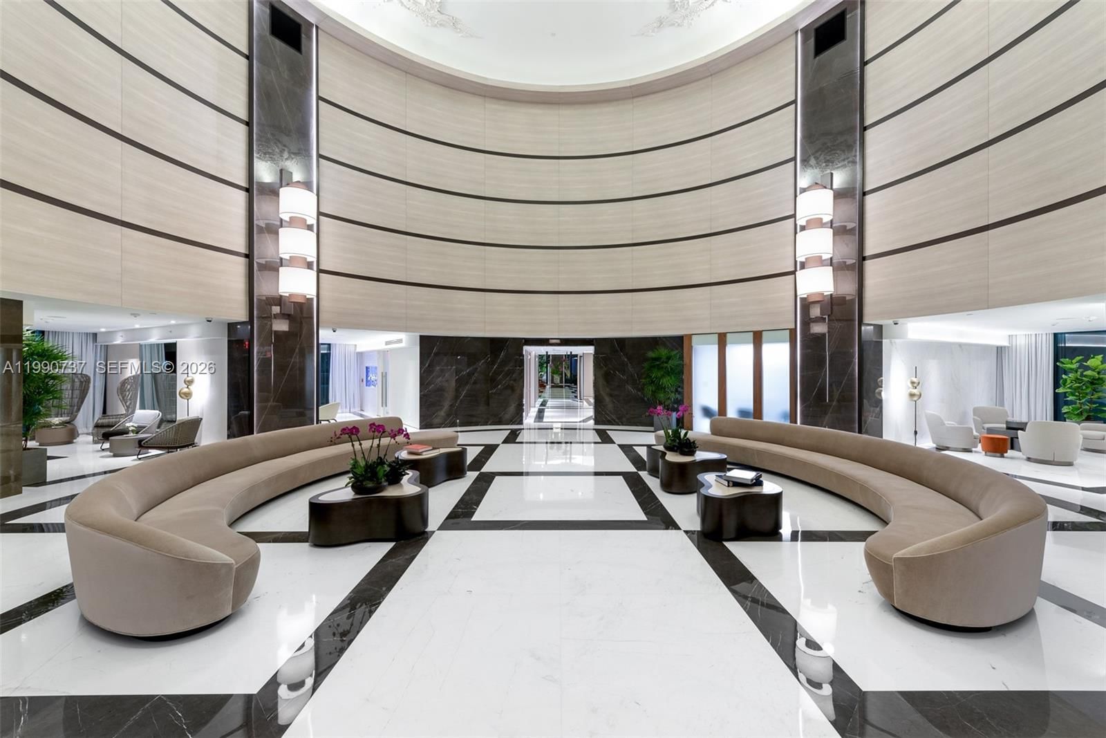 Real estate property located at 300 Pointe Dr #3405, Miami-dade, Portofino Tower Condo, Miami Beach, FL