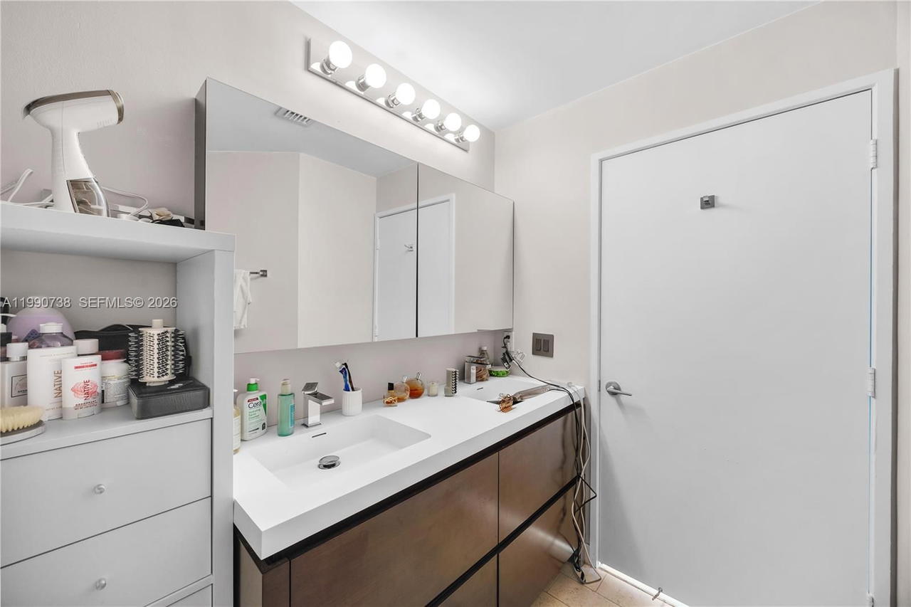 Real estate property located at 79 12th St #2401-S, Miami-dade, The Axis On Brickell Cond, Miami, FL