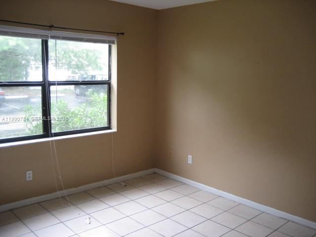 Real estate property located at 15328 72 ST #8-14, Miami-dade, Rozland Condo, Miami, FL