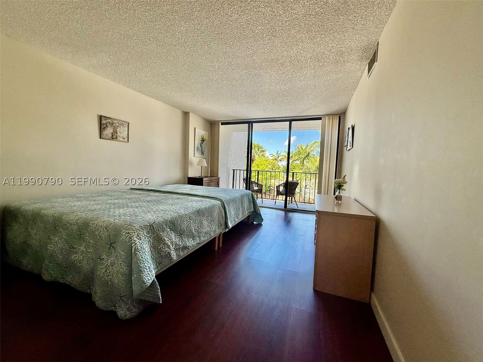 Real estate property located at 200 Leslie Dr #425, Broward, 200 Leslie Condo, Hallandale Beach, FL