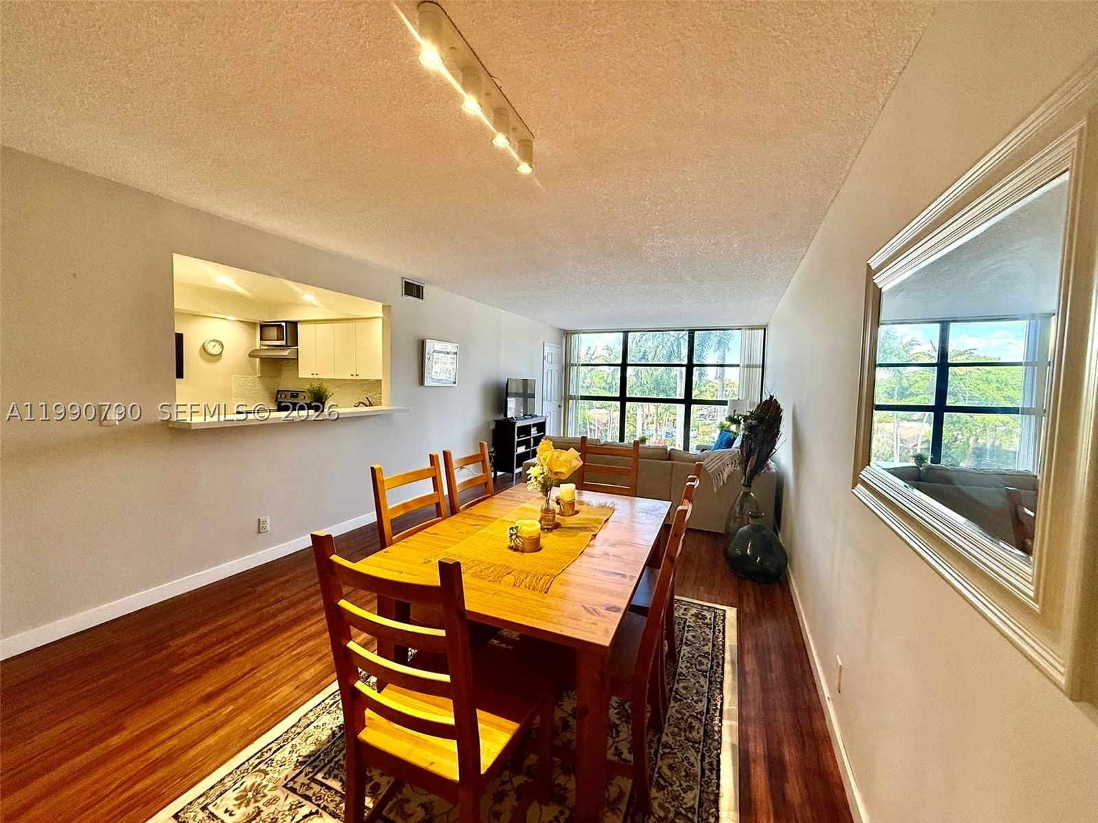 Real estate property located at 200 Leslie Dr #425, Broward, 200 Leslie Condo, Hallandale Beach, FL
