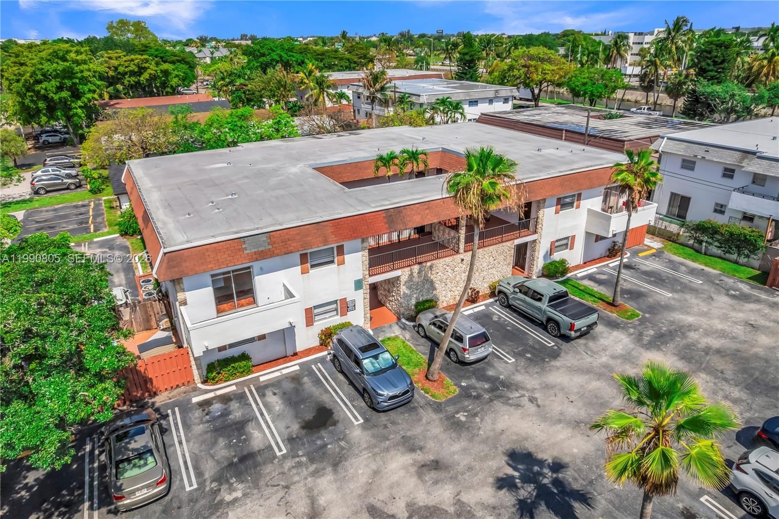 Real estate property located at 321 1st Ct K-4, Broward, Parkway Gardens, Pompano Beach, FL