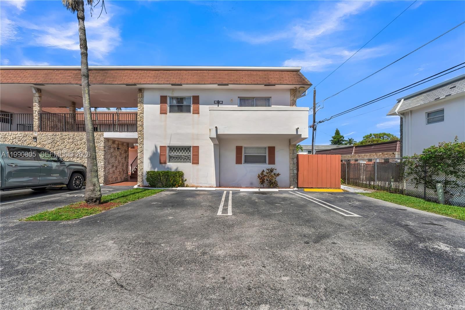 Real estate property located at 321 1st Ct K-4, Broward, Parkway Gardens, Pompano Beach, FL