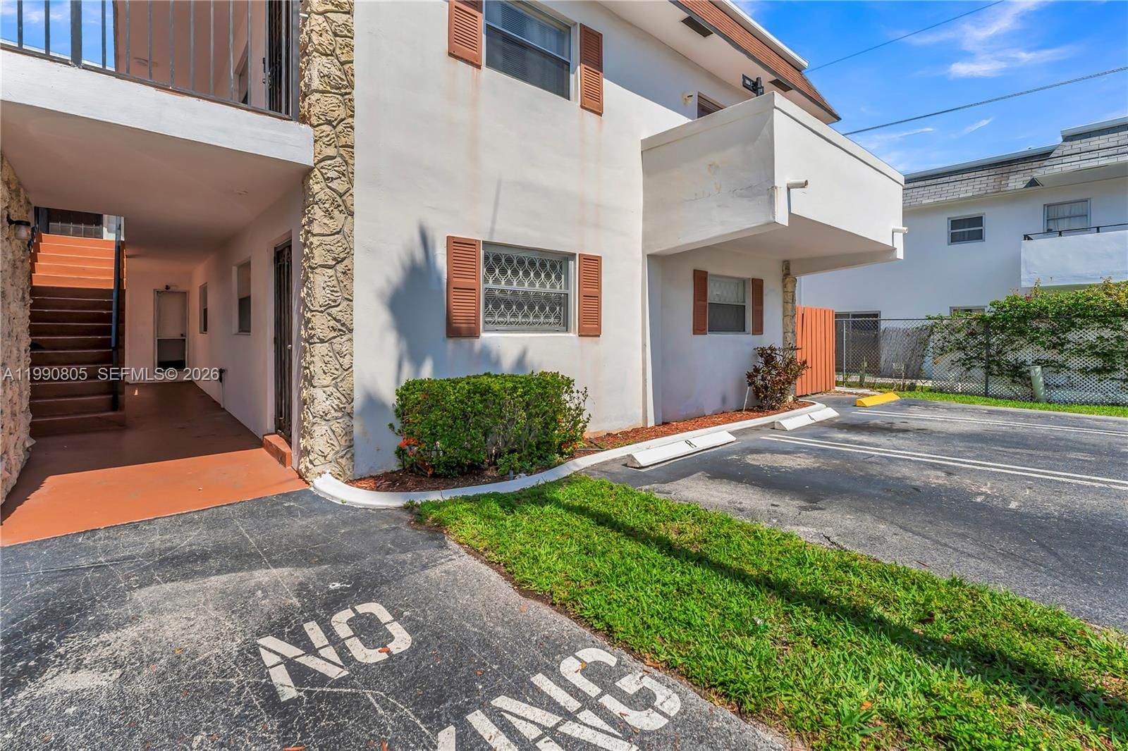Real estate property located at 321 1st Ct K-4, Broward, Parkway Gardens, Pompano Beach, FL