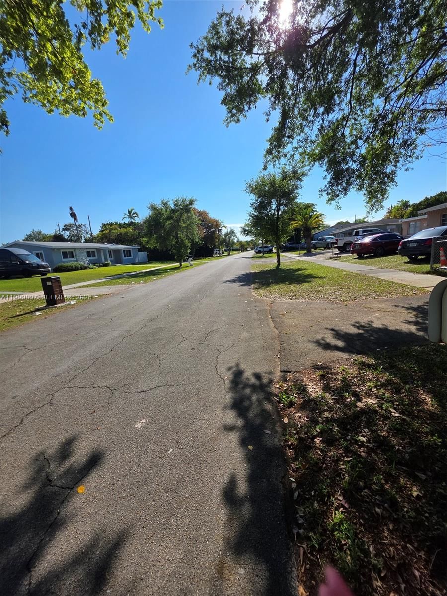 Real estate property located at 9911 Martinique Dr, Miami-dade, S Coral Homes Sec 3, Cutler Bay, FL