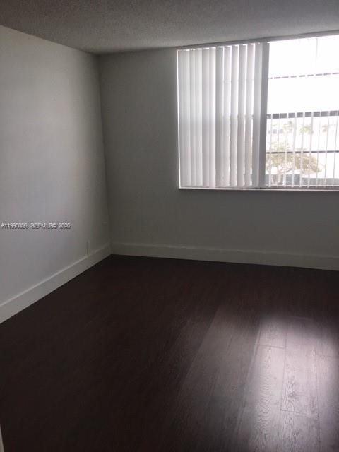 Real estate property located at 486 165th St Rd B-405, Miami-dade, Montecarlo Condo, Miami, FL