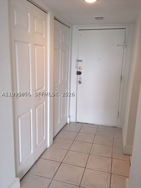 Real estate property located at 486 165th St Rd B-405, Miami-dade, Montecarlo Condo, Miami, FL
