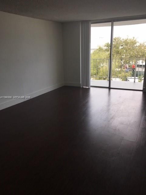 Real estate property located at 486 165th St Rd B-405, Miami-dade, Montecarlo Condo, Miami, FL