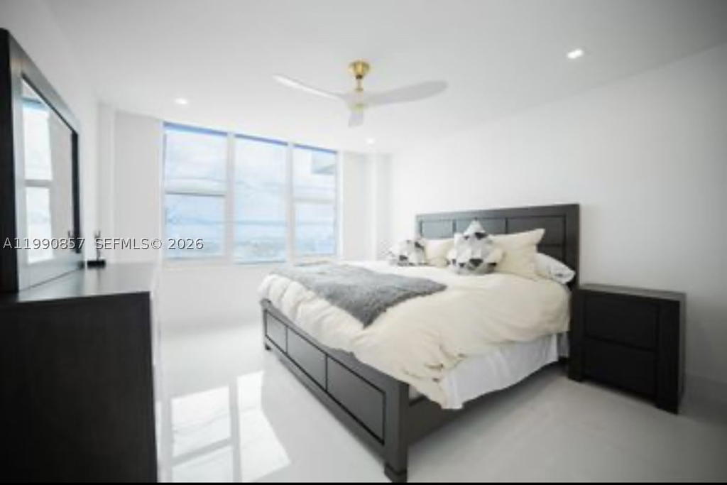Real estate property located at 5600 Collins Ave #14K, Miami-dade, 5600 Condo, Miami Beach, FL