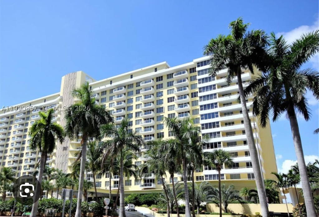 Real estate property located at 5600 Collins Ave #14K, Miami-dade, 5600 Condo, Miami Beach, FL