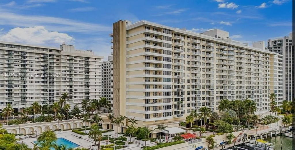 Real estate property located at 5600 Collins Ave #14K, Miami-dade, 5600 Condo, Miami Beach, FL