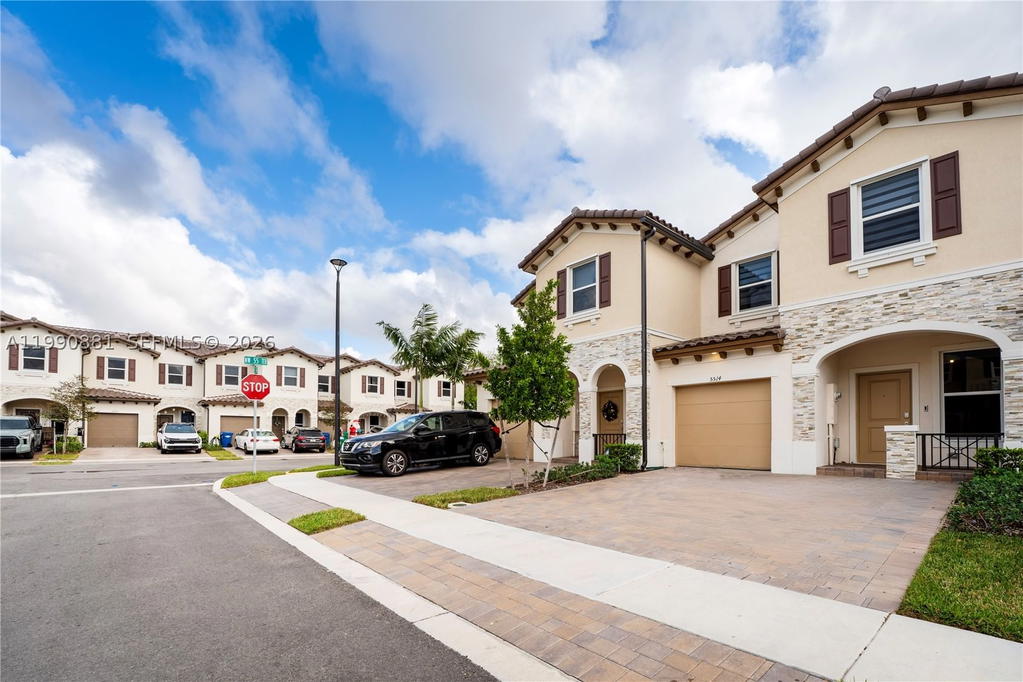 Real estate property located at 5514 27th St, Broward, Calcutta First Addition, Lauderhill, FL