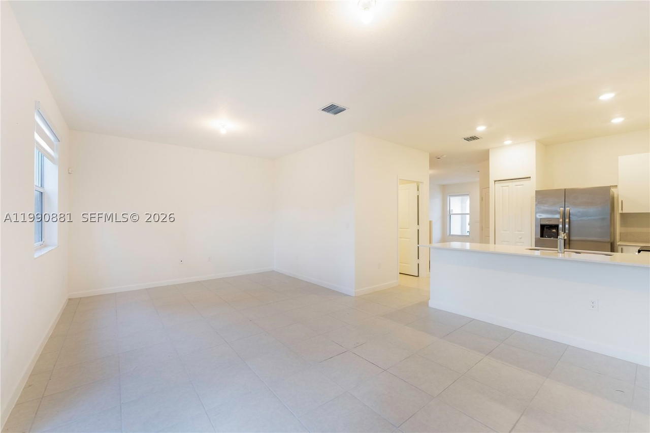 Real estate property located at 5514 27th St, Broward, Calcutta First Addition, Lauderhill, FL