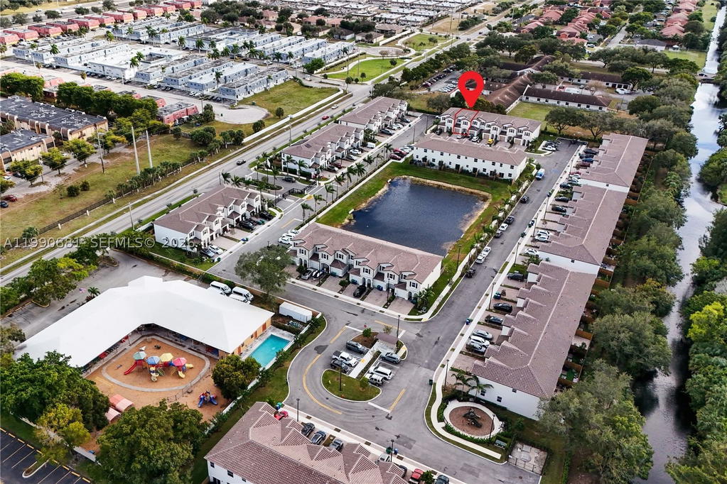Real estate property located at 5514 27th St, Broward, Calcutta First Addition, Lauderhill, FL