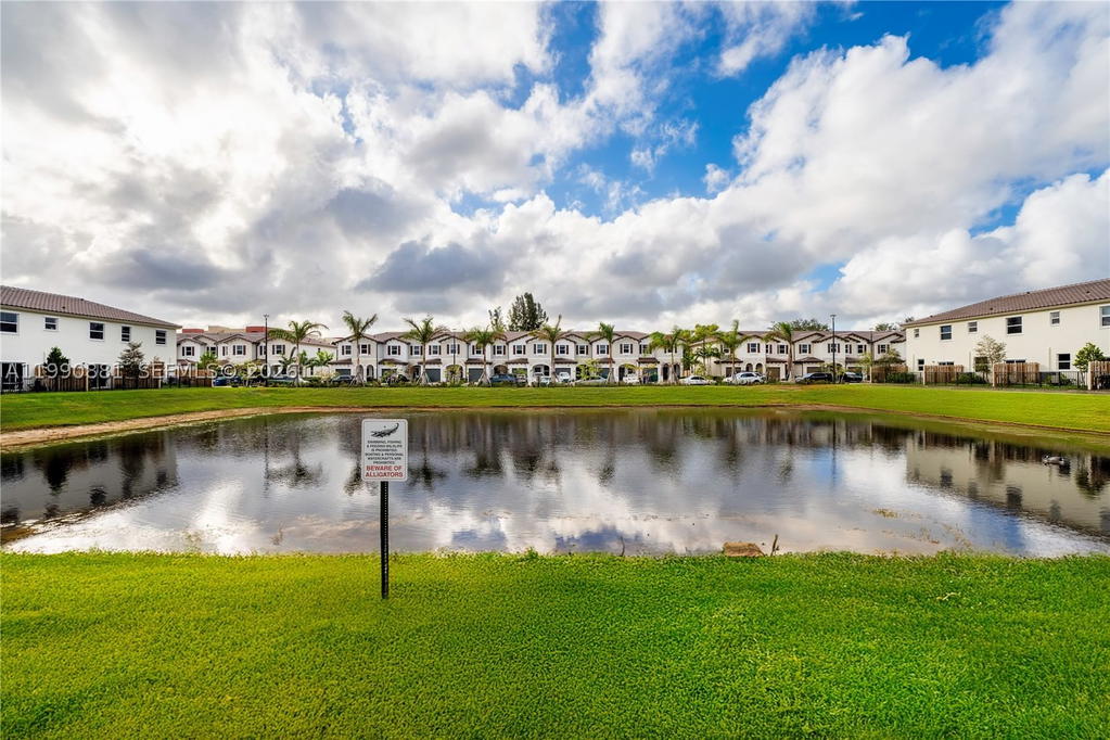 Real estate property located at 5514 27th St, Broward, Calcutta First Addition, Lauderhill, FL