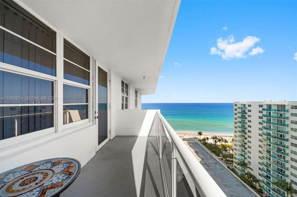 Real estate property located at 3725 Ocean Dr PH18, Broward, Sea Air Towers Condo, Hollywood, FL