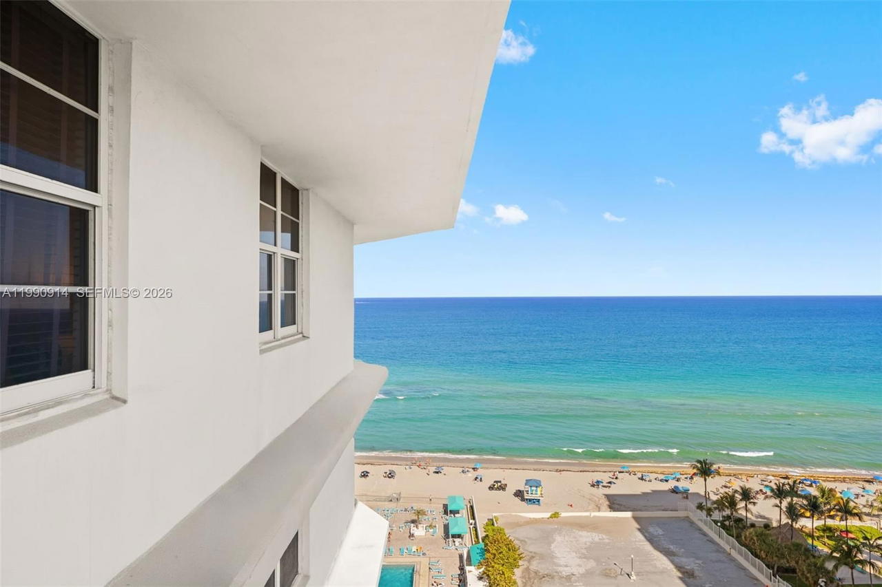 Real estate property located at 3725 Ocean Dr PH18, Broward, Sea Air Towers Condo, Hollywood, FL