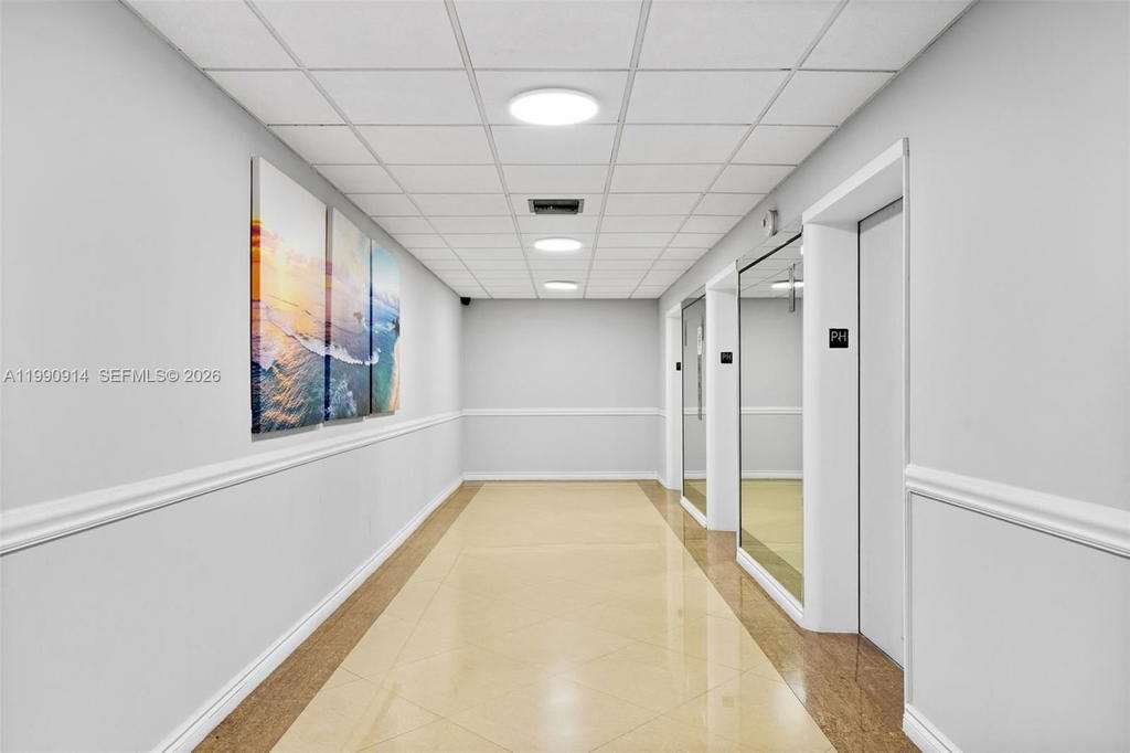 Real estate property located at 3725 Ocean Dr PH18, Broward, Sea Air Towers Condo, Hollywood, FL