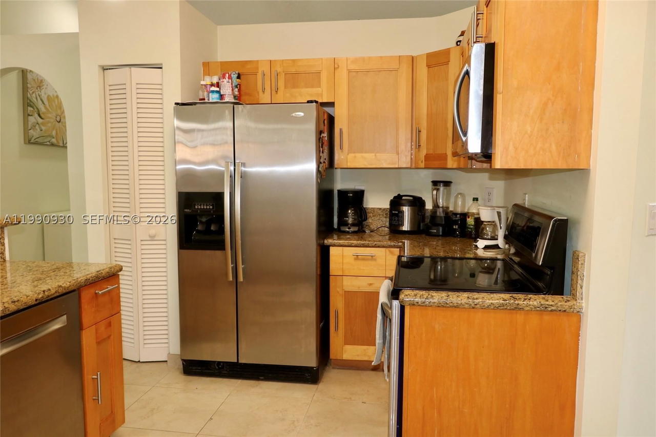 Real estate property located at 12347 145th St, Miami-dade, Woods Lake, Miami, FL
