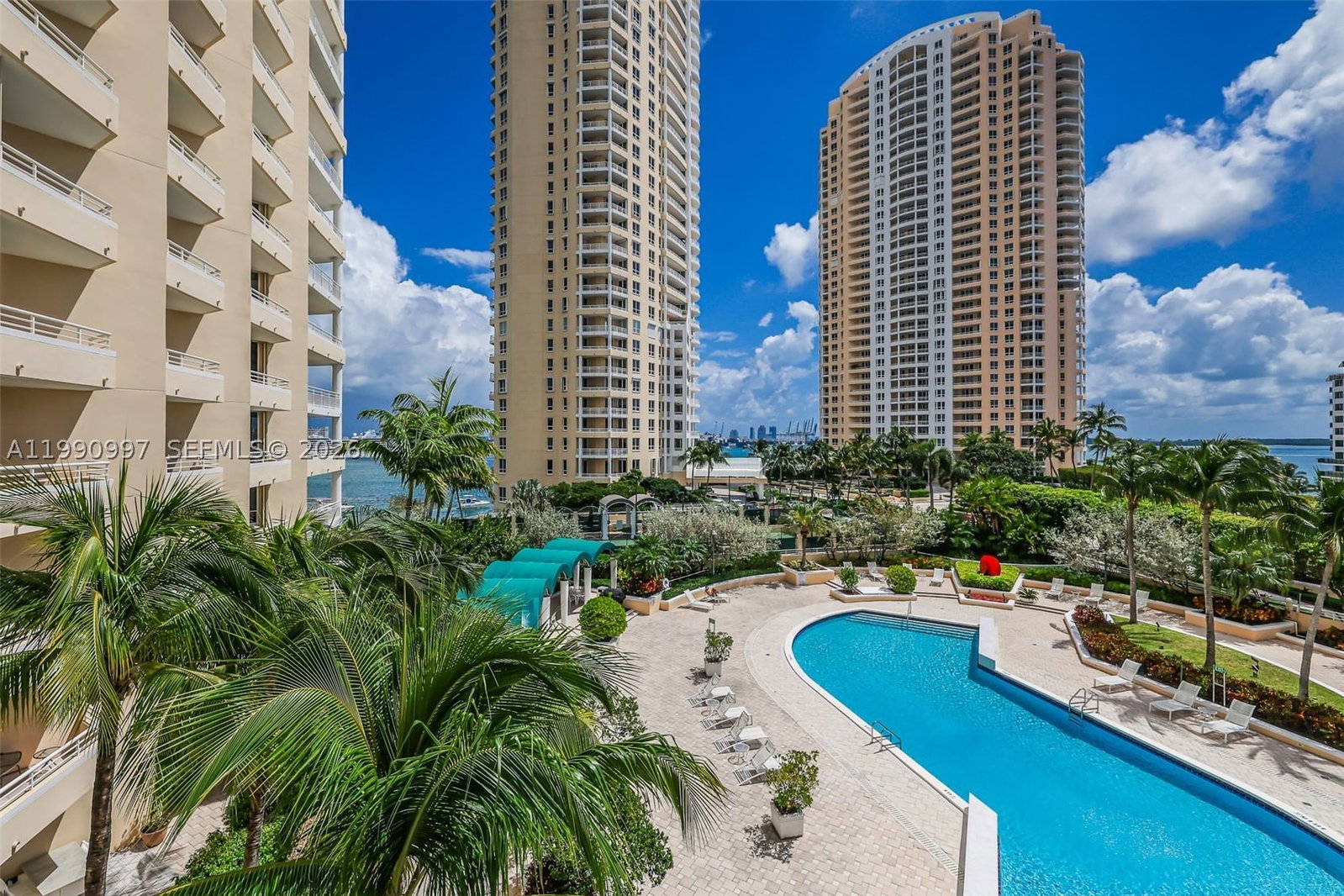Real estate property located at 888 Brickell Key Dr #807, Miami-dade, One Tequesta Point Condo, Miami, FL