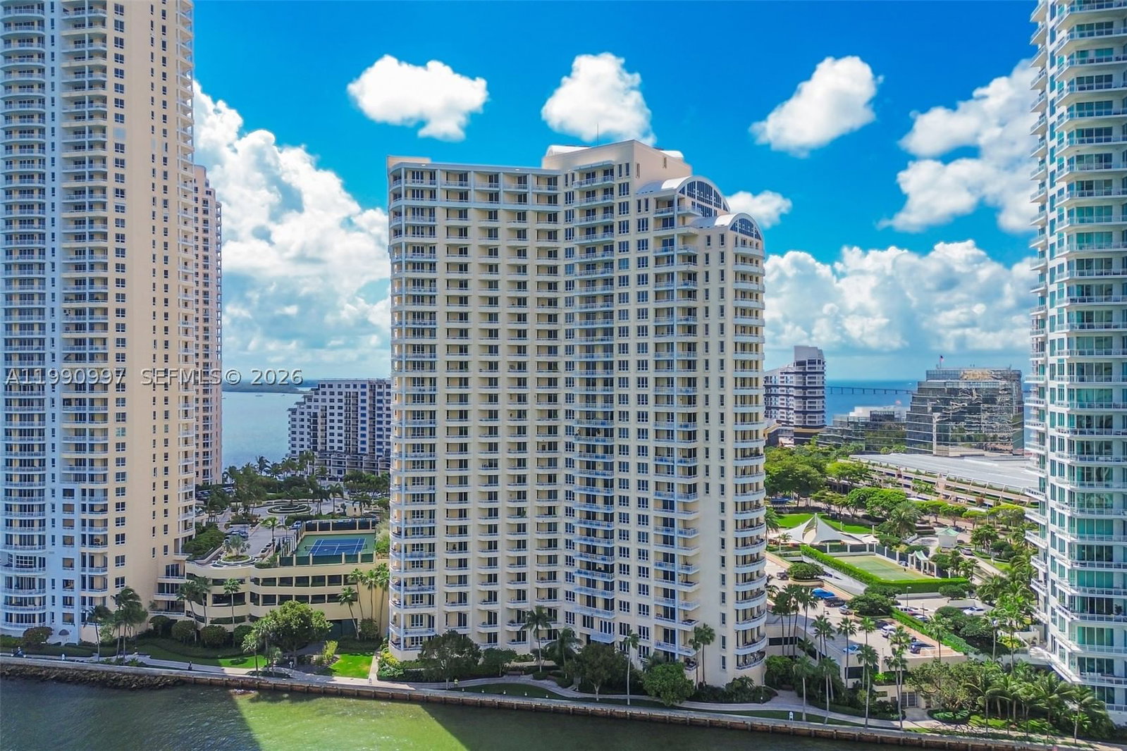 Real estate property located at 888 Brickell Key Dr #807, Miami-dade, One Tequesta Point Condo, Miami, FL