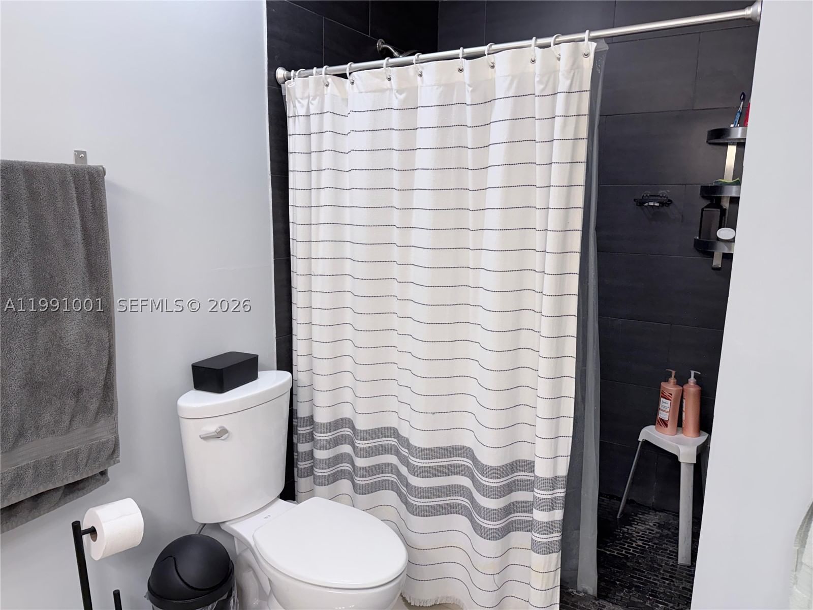 Real estate property located at 7809 114th Path, Miami-dade, Doral Isles North Sec Two, Doral, FL