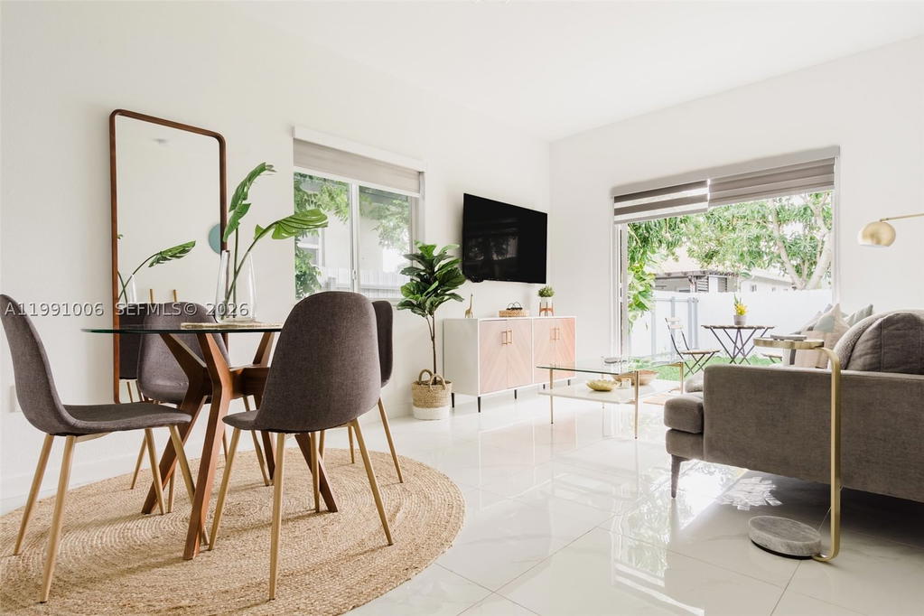 Real estate property located at 8765 22nd Place, Miami-dade, North Ridgeway Park, Miami, FL