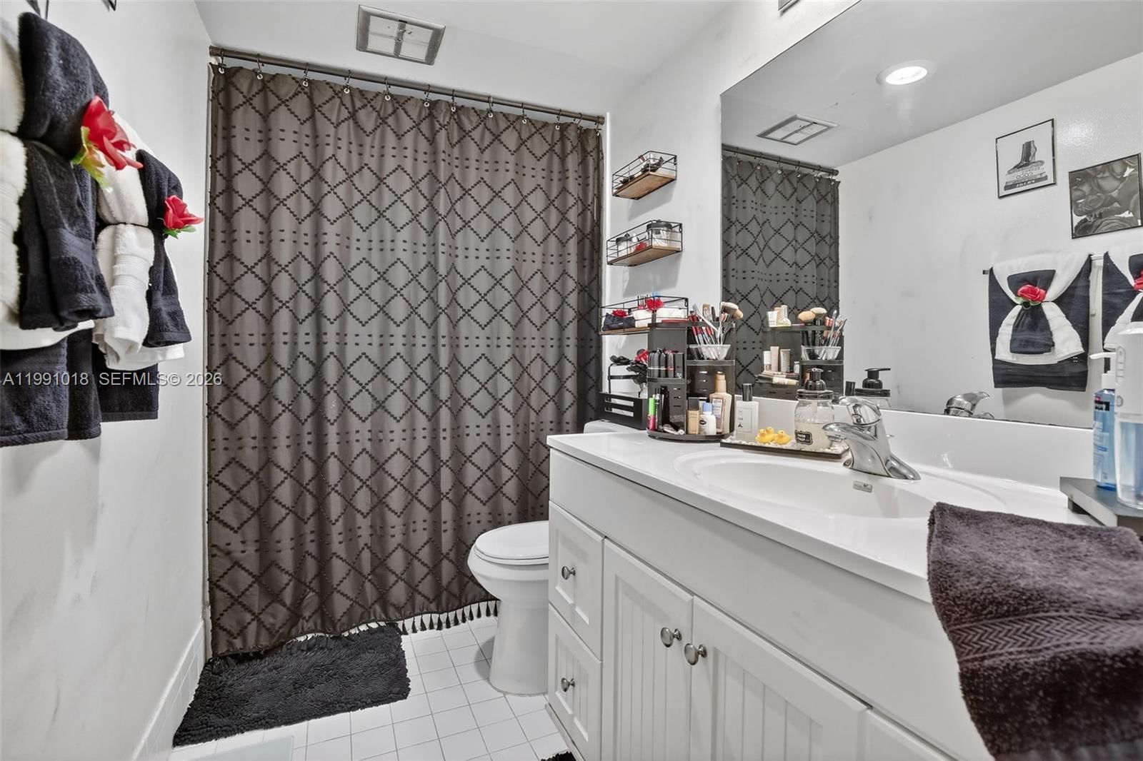 Real estate property located at 4172 Inverrary Dr #503, Broward, Manors Of Inverrary I-7, Lauderhill, FL