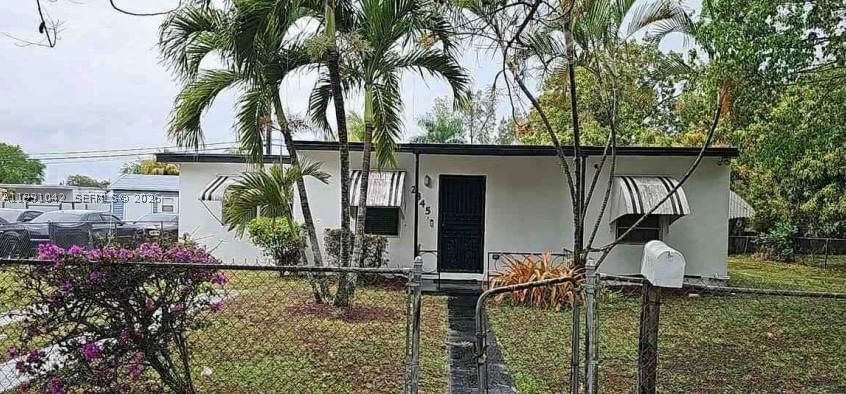 Real estate property located at 2345 161st St, Miami-dade, Bunche Park, Miami Gardens, FL