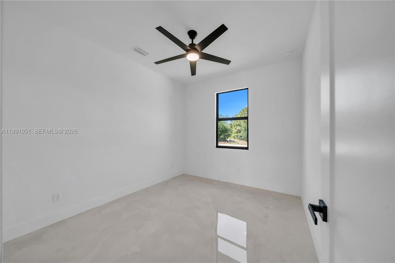 Real estate property located at 2707 29th St, Lee, Lehigh Acres, Lehigh Acres, FL