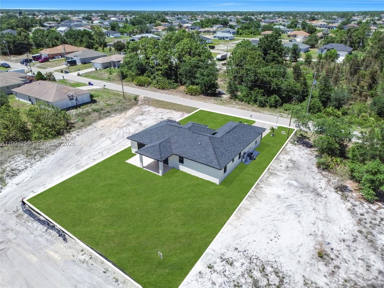 Real estate property located at 2707 29th St, Lee, Lehigh Acres, Lehigh Acres, FL
