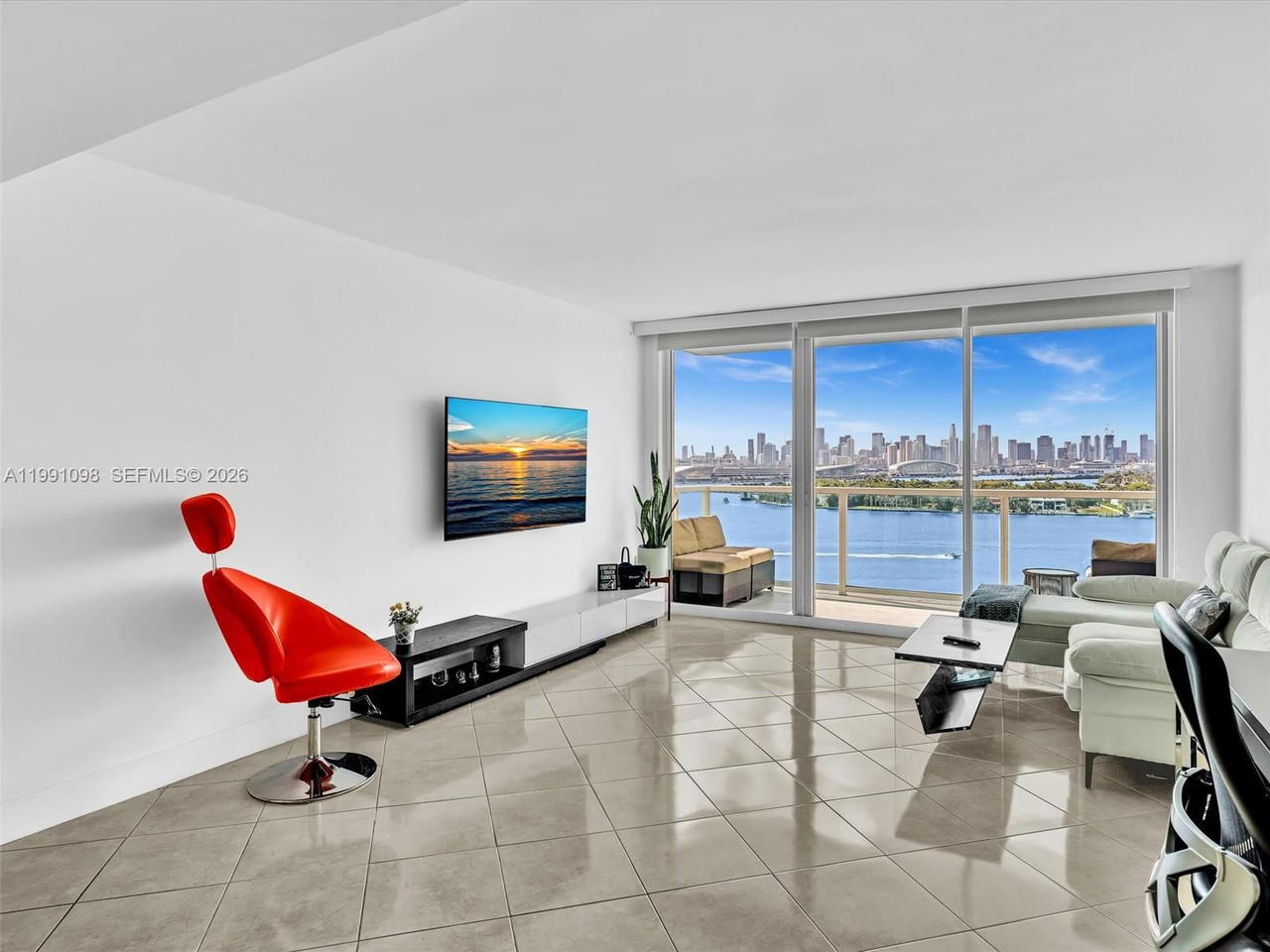 Real estate property located at 650 West Ave #1605, Miami-dade, The Floridian Condo, Miami Beach, FL