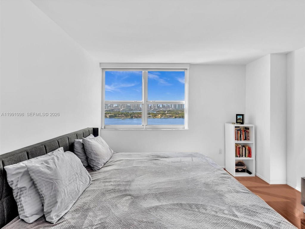 Real estate property located at 650 West Ave #1605, Miami-dade, The Floridian Condo, Miami Beach, FL
