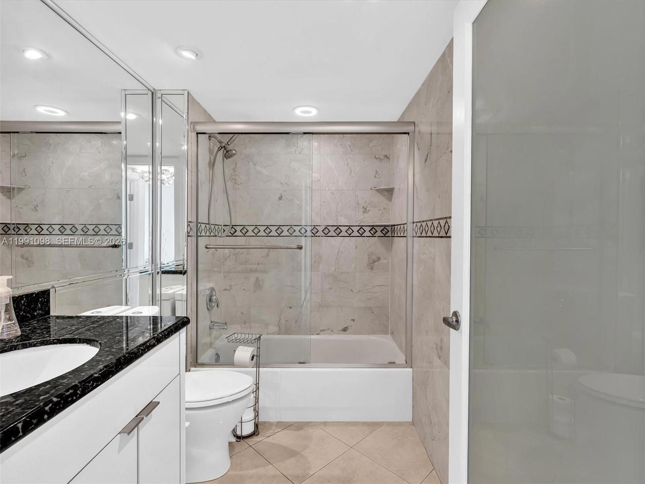 Real estate property located at 650 West Ave #1605, Miami-dade, The Floridian Condo, Miami Beach, FL