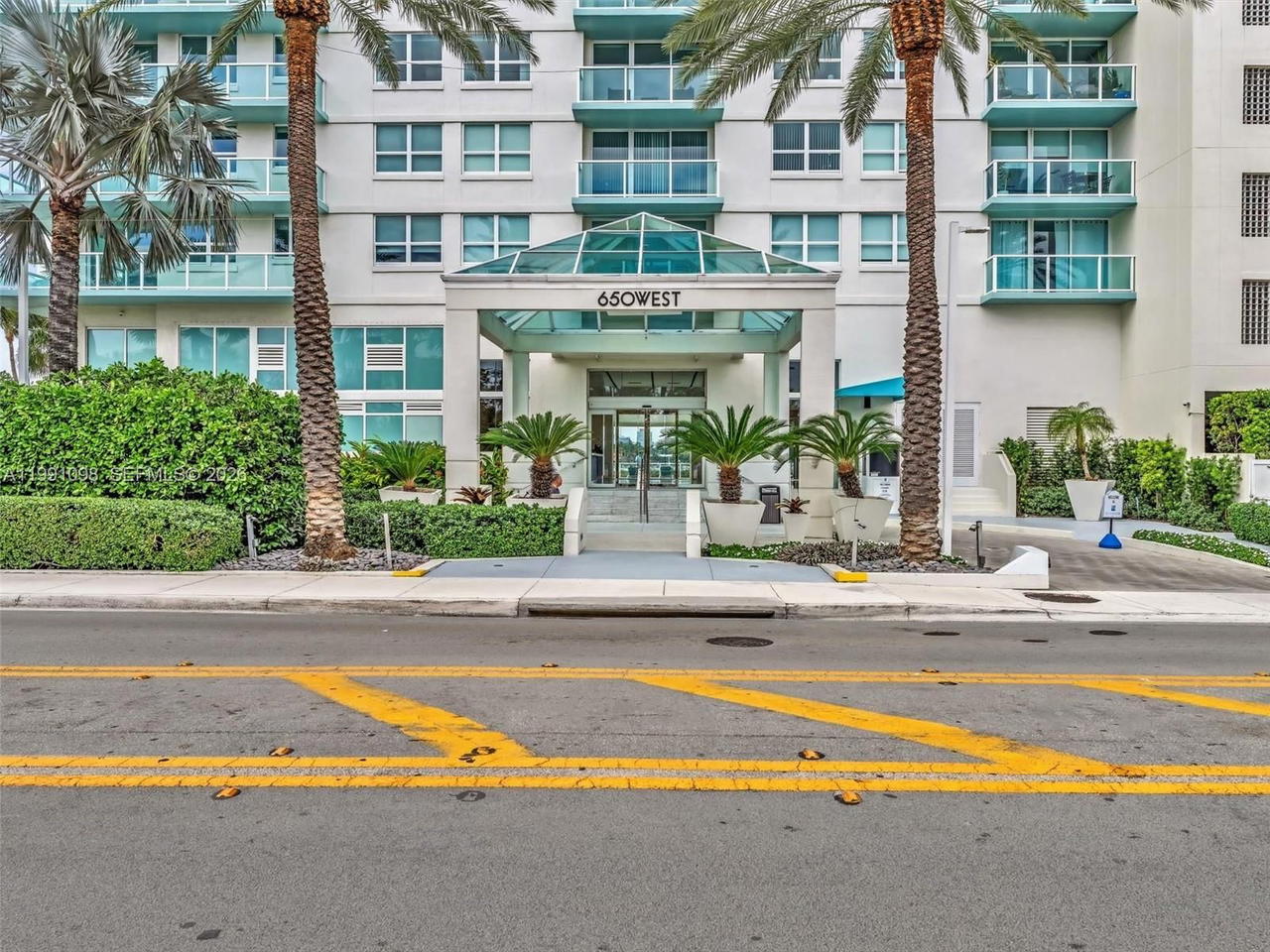 Real estate property located at 650 West Ave #1605, Miami-dade, The Floridian Condo, Miami Beach, FL