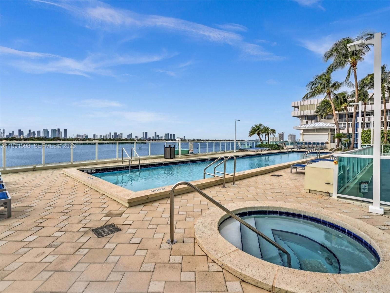 Real estate property located at 650 West Ave #1605, Miami-dade, The Floridian Condo, Miami Beach, FL