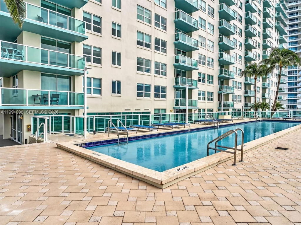 Real estate property located at 650 West Ave #1605, Miami-dade, The Floridian Condo, Miami Beach, FL