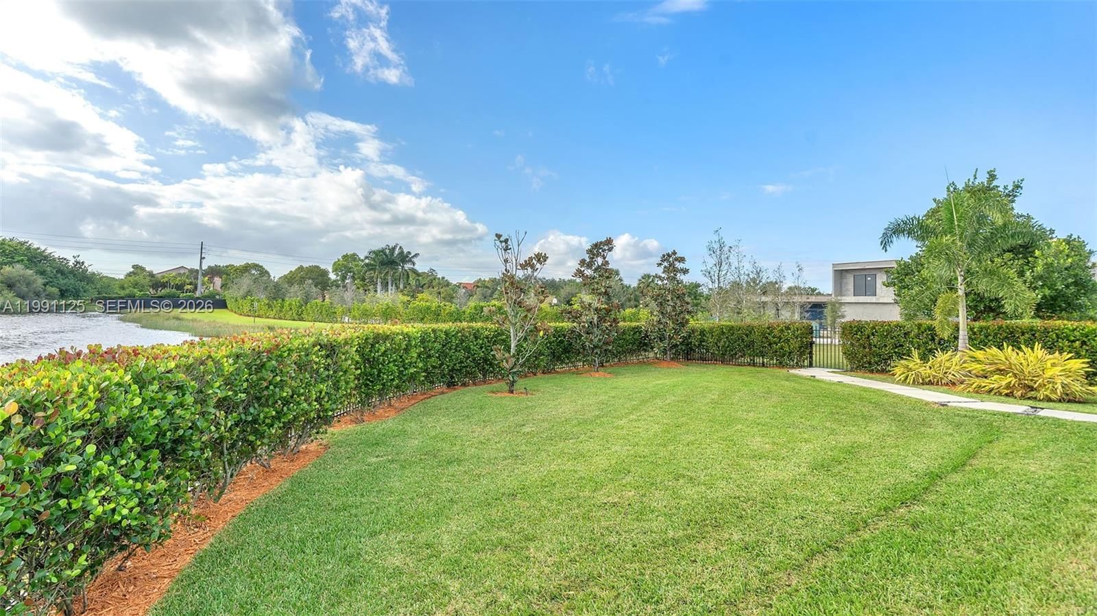 Real estate property located at 16772 Botaniko Dr S, Broward, Botaniko Weston Estates, Weston, FL