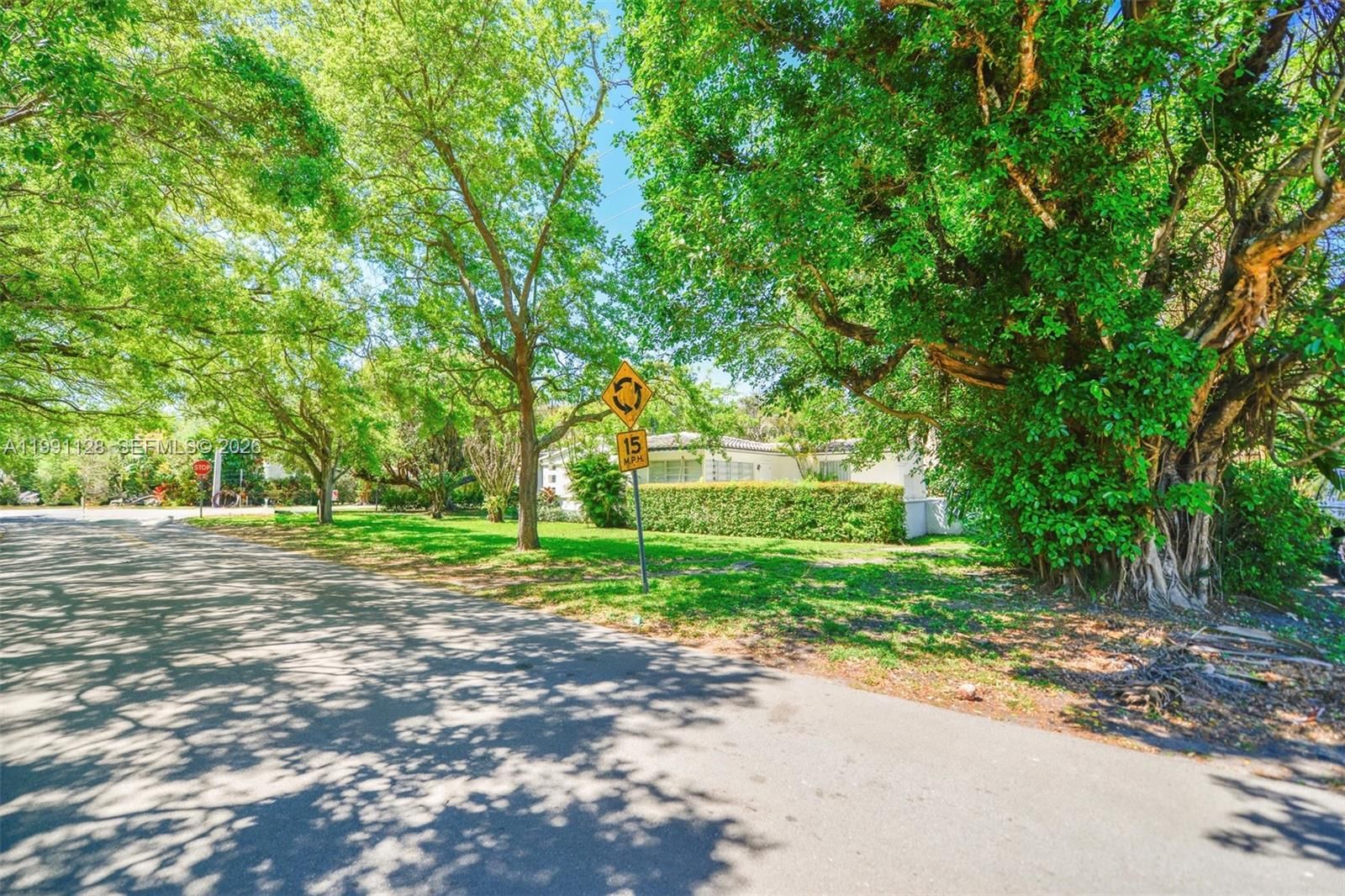 Real estate property located at 1201 Obispo Ave, Miami-dade, Coral Gables Sec E, Coral Gables, FL