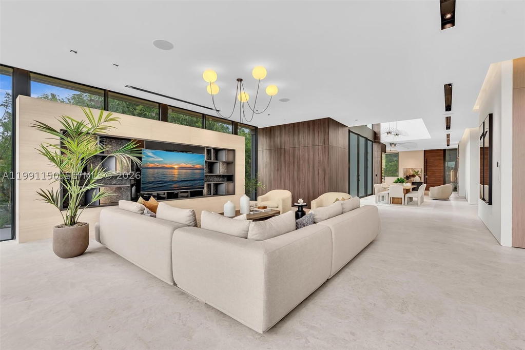 Real estate property located at 535 Shore Dr, Miami-dade, Normandy Golf Course, Miami Beach, FL