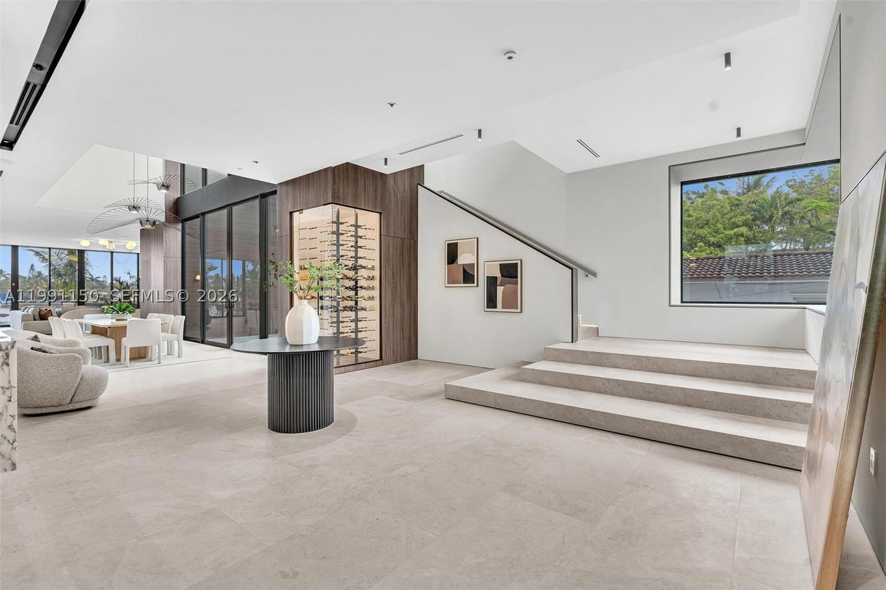 Real estate property located at 535 Shore Dr, Miami-dade, Normandy Golf Course, Miami Beach, FL