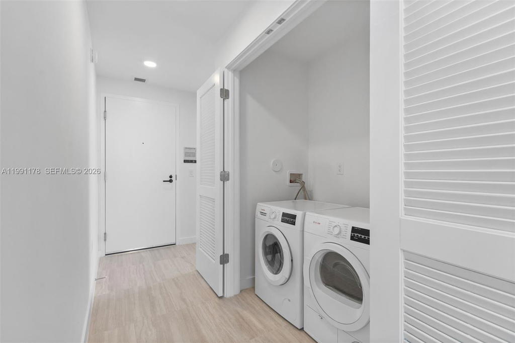Real estate property located at 580 72nd St #1402, Miami-dade, 72 Park Condo, Miami Beach, FL