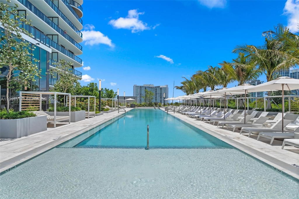 Real estate property located at 580 72nd St #1402, Miami-dade, 72 Park Condo, Miami Beach, FL