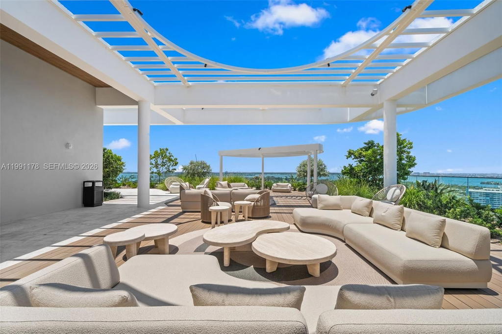 Real estate property located at 580 72nd St #1402, Miami-dade, 72 Park Condo, Miami Beach, FL