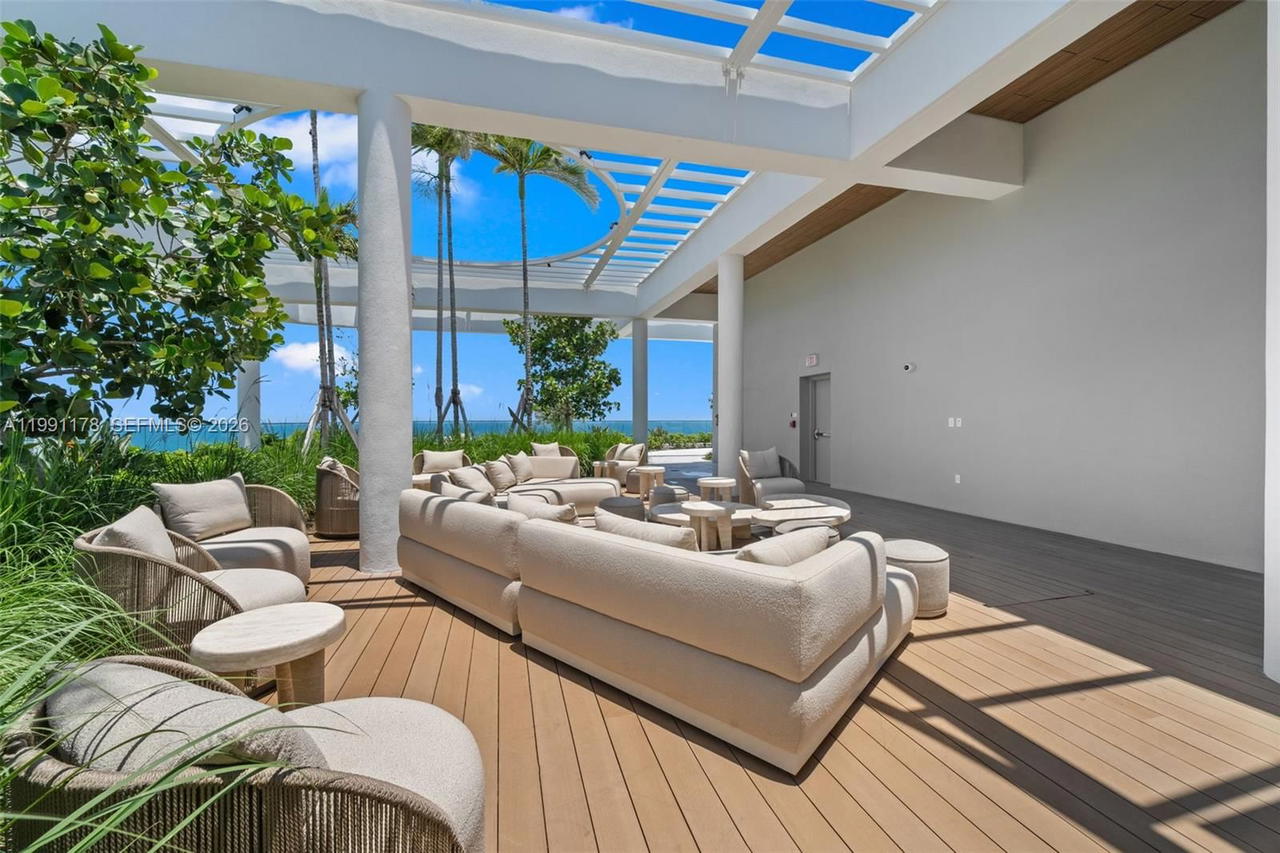 Real estate property located at 580 72nd St #1402, Miami-dade, 72 Park Condo, Miami Beach, FL
