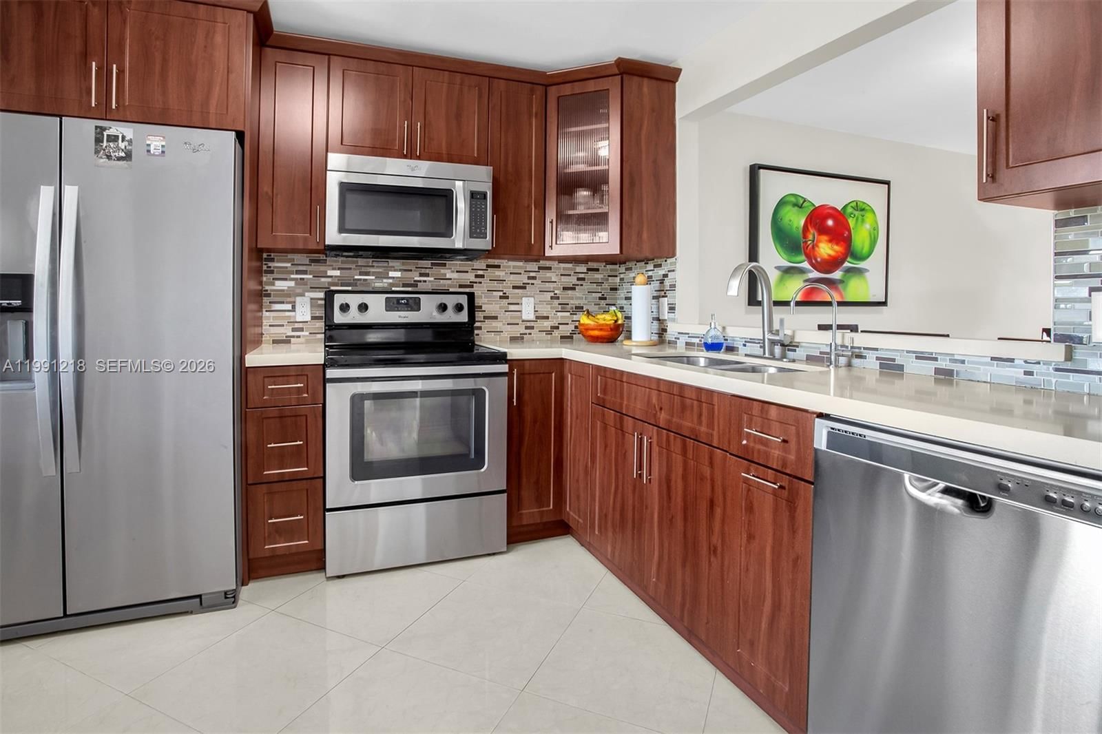 Real estate property located at 304 Racquet Club Rd #203, Broward, Gardens At Bonaventure 11, Weston, FL